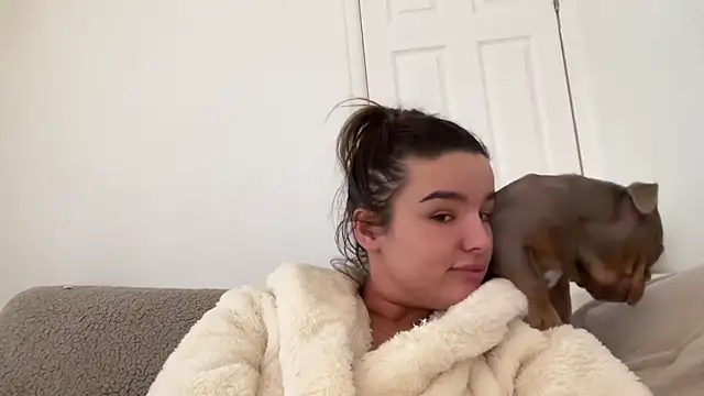 Snapshot of maisiesmithx chatting on February 4, 2025, 12:22 pm maisiesmithx online show from February 4, 2025, 12:22 pm