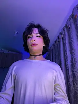 Snapshot of sue___0 chatting on February 13, 2025, 5:16 am sue 0 online show from February 13, 2025, 5:16 am