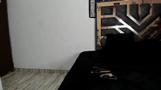 Snapshot of little_cataleya chatting on October 15, 2025, 6:52 pm little cataleya online show from October 15, 2025, 6:52 pm