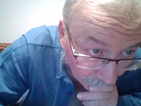 Snapshot of loverboyxxx69 chatting on February 13, 2025, 4:17 pm loverboyxxx69 online show from February 13, 2025, 4:17 pm