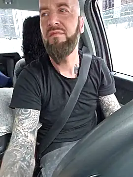 Snapshot of Beardedtattood chatting on February 20, 2025, 4:36 pm Beardedtattood online show from February 20, 2025, 4:36 pm