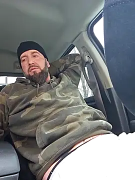 Snapshot of Beardedtattood chatting on March 6, 2025, 2:08 pm Beardedtattood online show from March 6, 2025, 2:08 pm