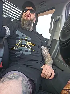 Beardedtattood online show from June 11, 2026, 10:24 am