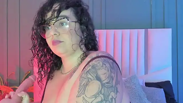 Reginavegaa online show from February 28, 2025, 9:15 am