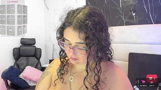 Snapshot of Reginavegaa chatting on July 24, 2026, 9:07 am Reginavegaa online show from July 24, 2026, 9:07 am
