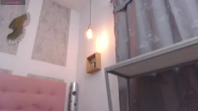 Snapshot of zhamira_21 chatting on May 28, 2026, 8:06 pm zhamira 21 online show from May 28, 2026, 8:06 pm