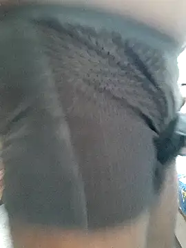 Snapshot of SuranSexy33 chatting on January 16, 2025, 3:02 am SuranSexy33 online show from January 16, 2025, 3:02 am