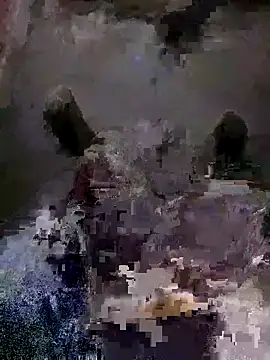 Snapshot of SuranSexy33 chatting on October 4, 2025, 7:23 pm SuranSexy33 online show from October 4, 2025, 7:23 pm