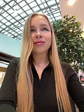 Snapshot of mur_girl chatting on December 3, 2024, 10:50 am mur girl online show from December 3, 2024, 10:50 am