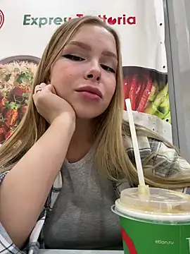 Snapshot of mur_girl chatting on January 5, 2025, 11:15 am mur girl online show from January 5, 2025, 11:15 am