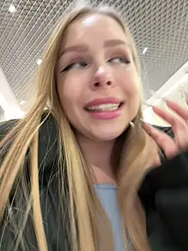 Snapshot of mur_girl chatting on January 10, 2025, 11:11 am mur girl online show from January 10, 2025, 11:11 am