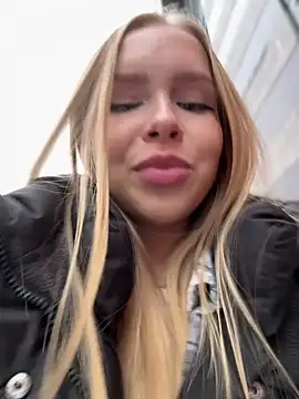 Snapshot of mur_girl chatting on February 8, 2025, 12:39 pm mur girl online show from February 8, 2025, 12:39 pm