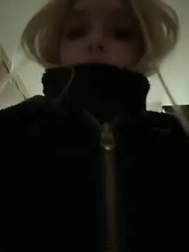 Snapshot of mur_girl chatting on February 15, 2025, 11:39 am mur girl online show from February 15, 2025, 11:39 am