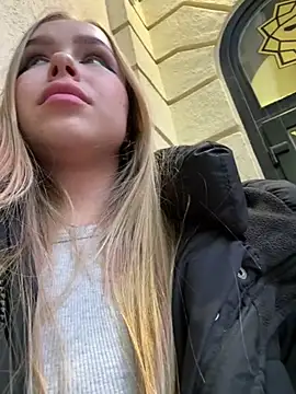 Snapshot of mur_girl chatting on February 22, 2025, 2:41 pm mur girl online show from February 22, 2025, 2:41 pm