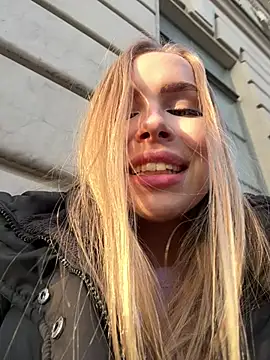 Snapshot of mur_girl chatting on March 1, 2025, 9:29 am mur girl online show from March 1, 2025, 9:29 am