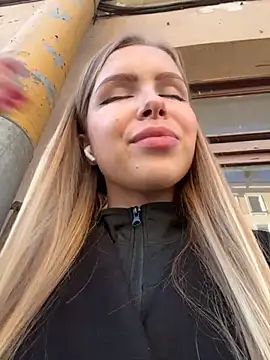 Snapshot of mur_girl chatting on September 29, 2025, 12:10 pm mur girl online show from September 29, 2025, 12:10 pm