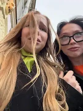 Snapshot of mur_girl chatting on October 28, 2025, 1:03 pm mur girl online show from October 28, 2025, 1:03 pm