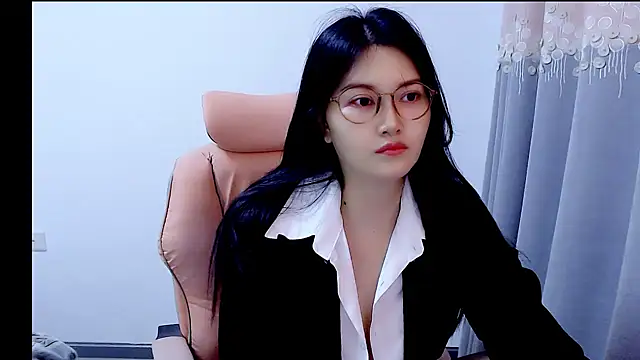 Little-sweet online show from October 30, 2025, 4:47 am