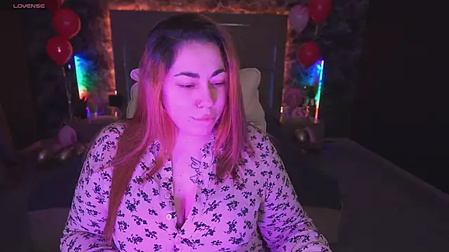 Kittywakee online show from February 15, 2025, 9:04 pm