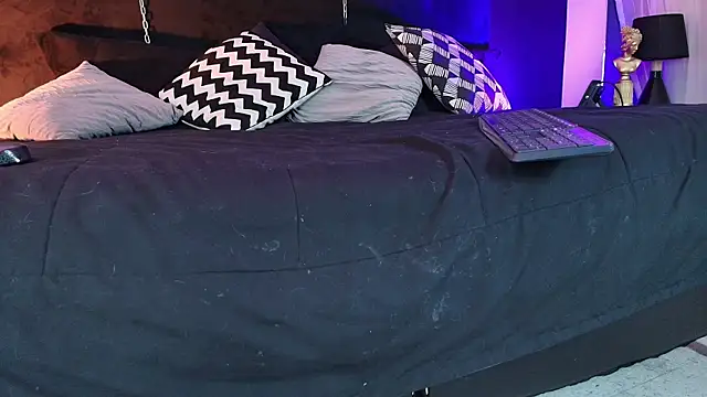 Snapshot of Aylen_darkmoor chatting on October 18, 2025, 7:58 pm Aylen darkmoor online show from October 18, 2025, 7:58 pm