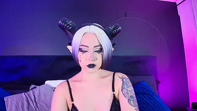 Aylen darkmoor online show from April 4, 2026, 7:44 pm