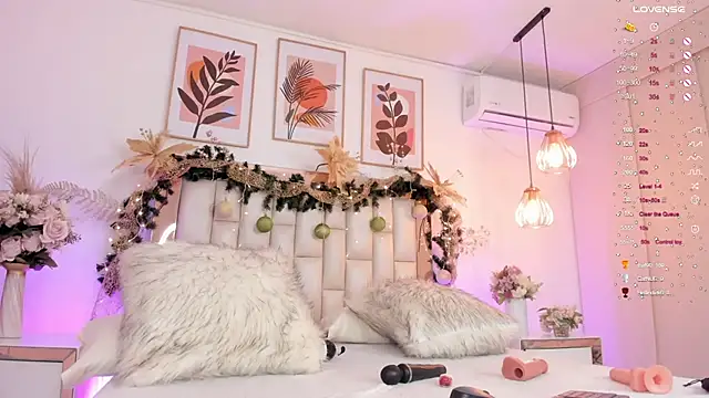 Snapshot of Kim_miller4 chatting on December 23, 2024, 11:06 pm Kim miller4 online show from December 23, 2024, 11:06 pm