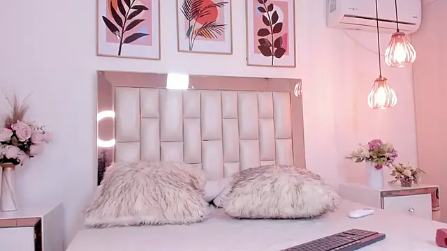 Snapshot of Kim_miller4 chatting on March 19, 2025, 7:38 pm Kim miller4 online show from March 19, 2025, 7:38 pm