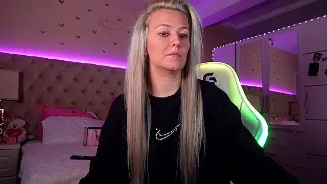 Alicia007 online show from March 4, 2026, 3:51 pm