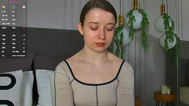 Snapshot of MichelleHaynes chatting on March 18, 2025, 2:26 pm MichelleHaynes online show from March 18, 2025, 2:26 pm