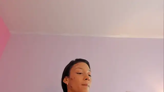 lupeebony online show from June 25, 2026, 7:40 pm