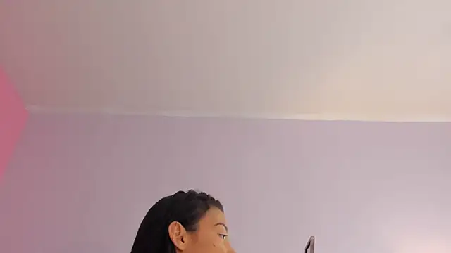 lupeebony online show from June 27, 2026, 7:52 pm