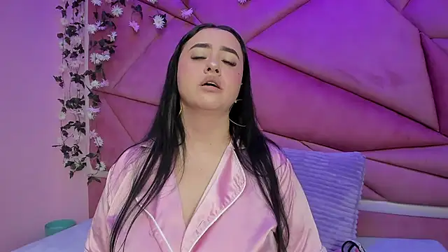 Snapshot of Victoria_Rossy chatting on November 13, 2025, 8:30 pm Victoria Rossy online show from November 13, 2025, 8:30 pm