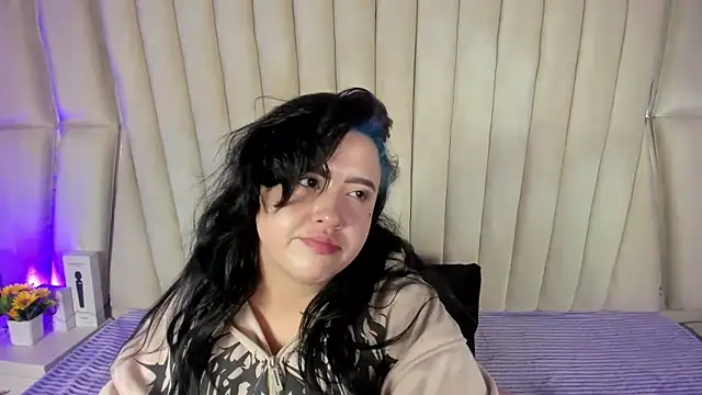 Snapshot of Victoria_Rossy chatting on June 5, 2026, 10:26 pm Victoria Rossy online show from June 5, 2026, 10:26 pm