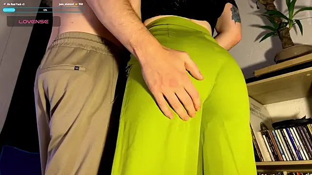 Snapshot of Anna_nnaaa chatting on December 19, 2025, 11:12 pm Anna nnaaa online show from December 19, 2025, 11:12 pm