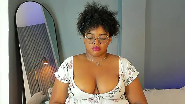 Snapshot of conielaurenth chatting on January 31, 2025, 2:48 am conielaurenth online show from January 31, 2025, 2:48 am