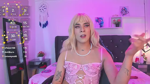 Snapshot of Nyx__Blackwood chatting on December 30, 2024, 7:37 am Nyx Blackwood online show from December 30, 2024, 7:37 am