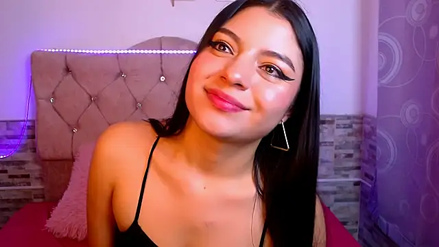 Snapshot of elizabethcooper chatting on January 21, 2025, 1:18 am elizabethcooper online show from January 21, 2025, 1:18 am