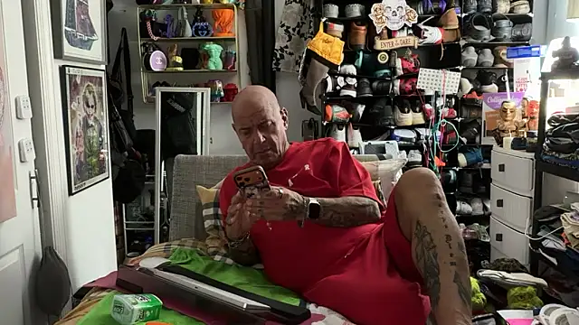 joeytatts66 online show from May 23, 2026, 4:39 am