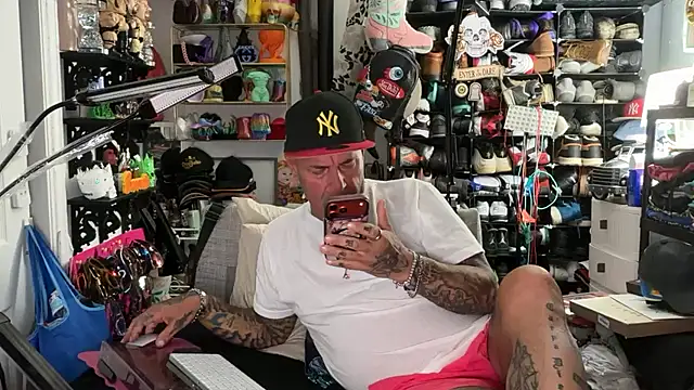 joeytatts66 online show from July 10, 2026, 12:48 am