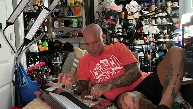 joeytatts66 online show from July 15, 2026, 1:44 am