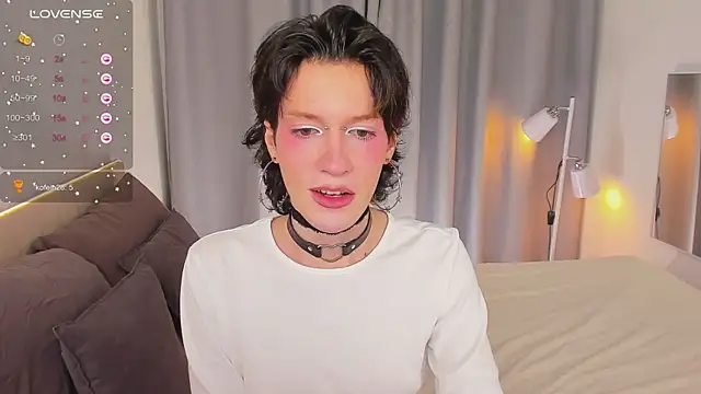 Kolette Gray online show from March 9, 2025, 10:30 am