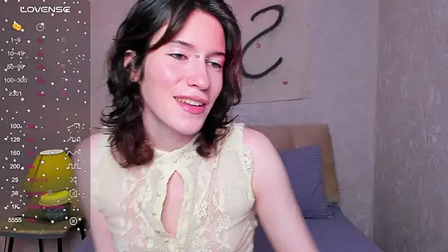 Kolette Gray online show from November 17, 2025, 1:06 pm