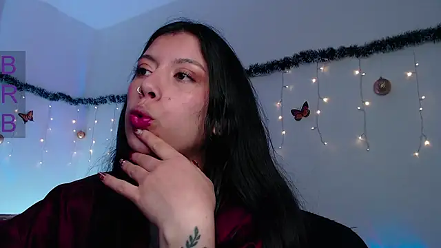 Snapshot of iam_emy chatting on December 31, 2024, 8:15 am iam emy online show from December 31, 2024, 8:15 am