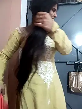 Snapshot of Sania-Love chatting on February 15, 2025, 8:11 am Sania-Love online show from February 15, 2025, 8:11 am