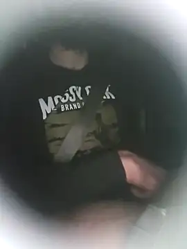 Spunwhiteboy1992 online show from December 22, 2025, 3:36 am