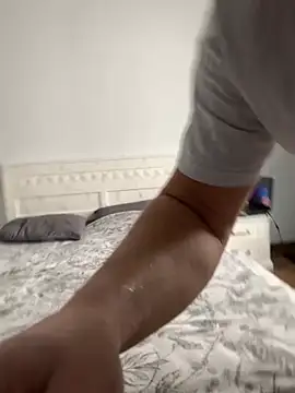 Snapshot of DonorDi chatting on January 28, 2025, 8:14 am DonorDi online show from January 28, 2025, 8:14 am