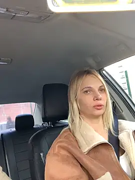 Snapshot of DonorDi chatting on February 4, 2025, 11:27 am DonorDi online show from February 4, 2025, 11:27 am