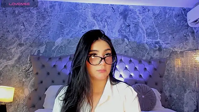 Belliinda 21 online show from July 28, 2026, 7:04 pm