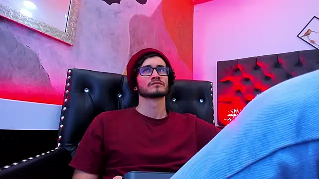 Loggan donnelly online show from December 15, 2024, 8:36 pm