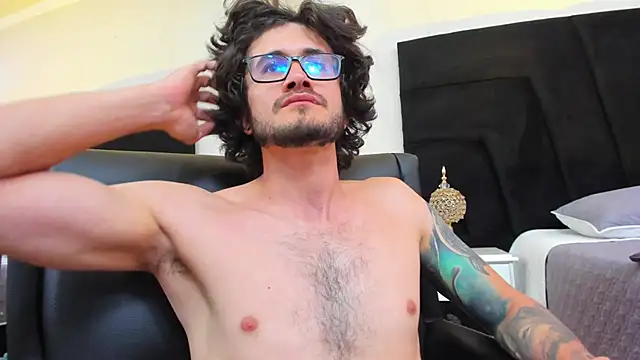 Loggan donnelly online show from January 15, 2025, 11:08 pm